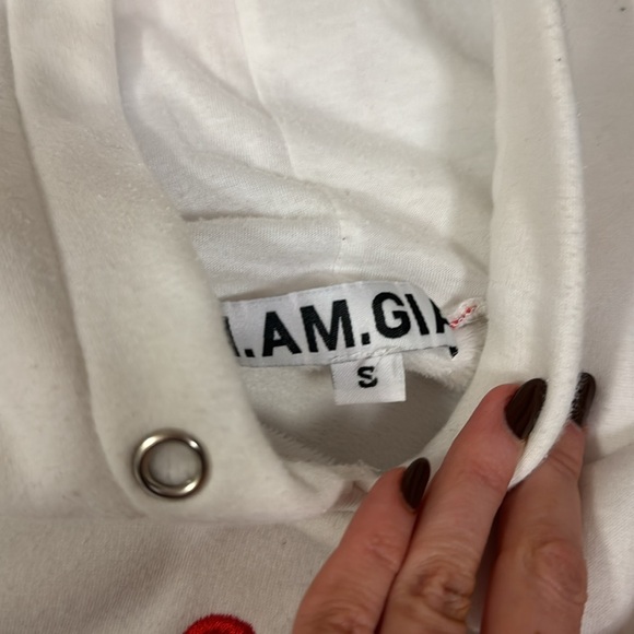 I AM GIA - Picture 2 of 3